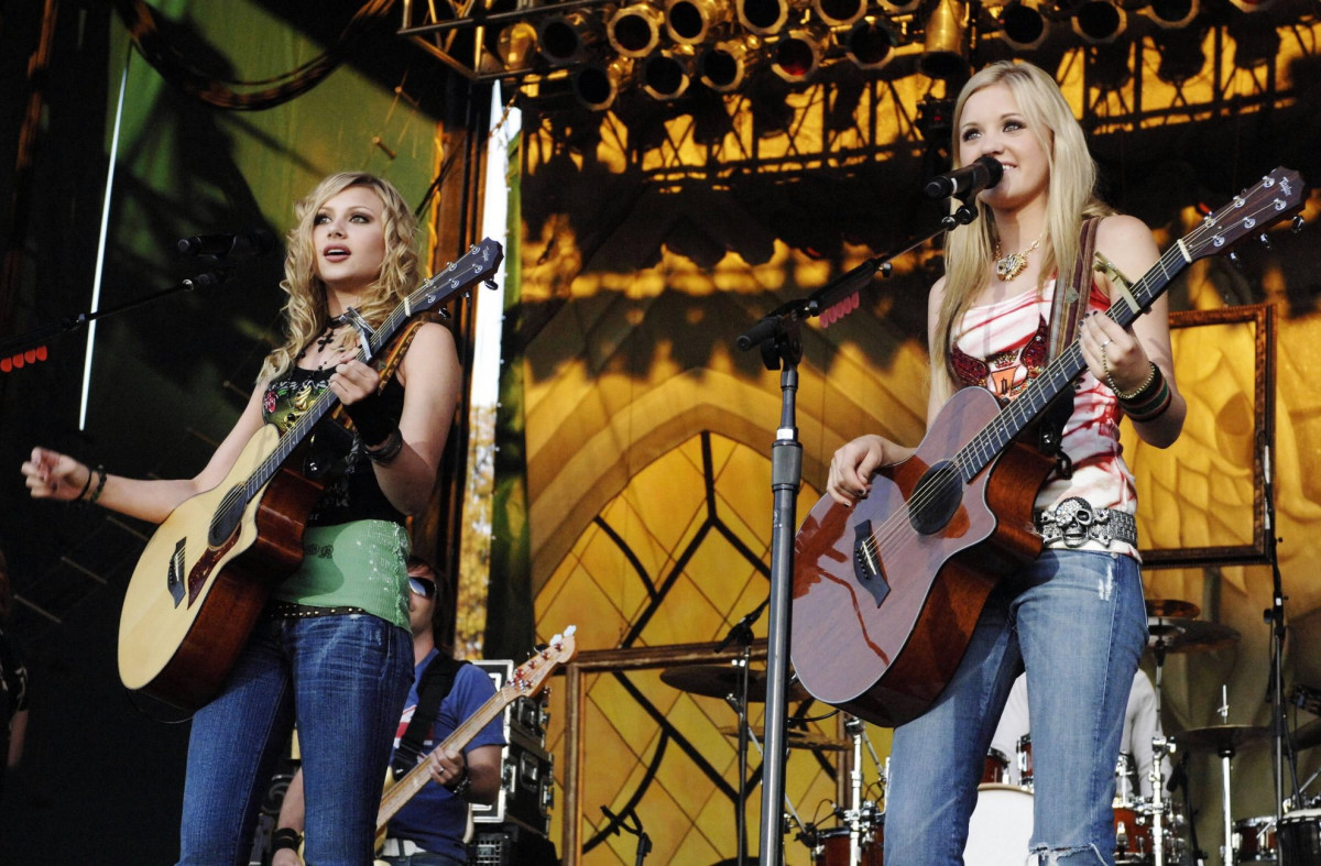 Aly and Aj: pic #146960