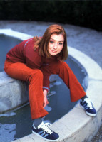 Alyson Hannigan photo #