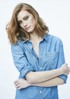 Alyssa Sutherland photo #