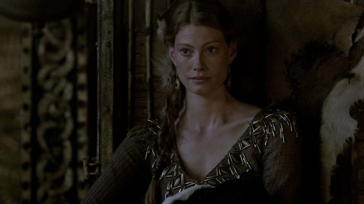 Alyssa Sutherland: pic #932221