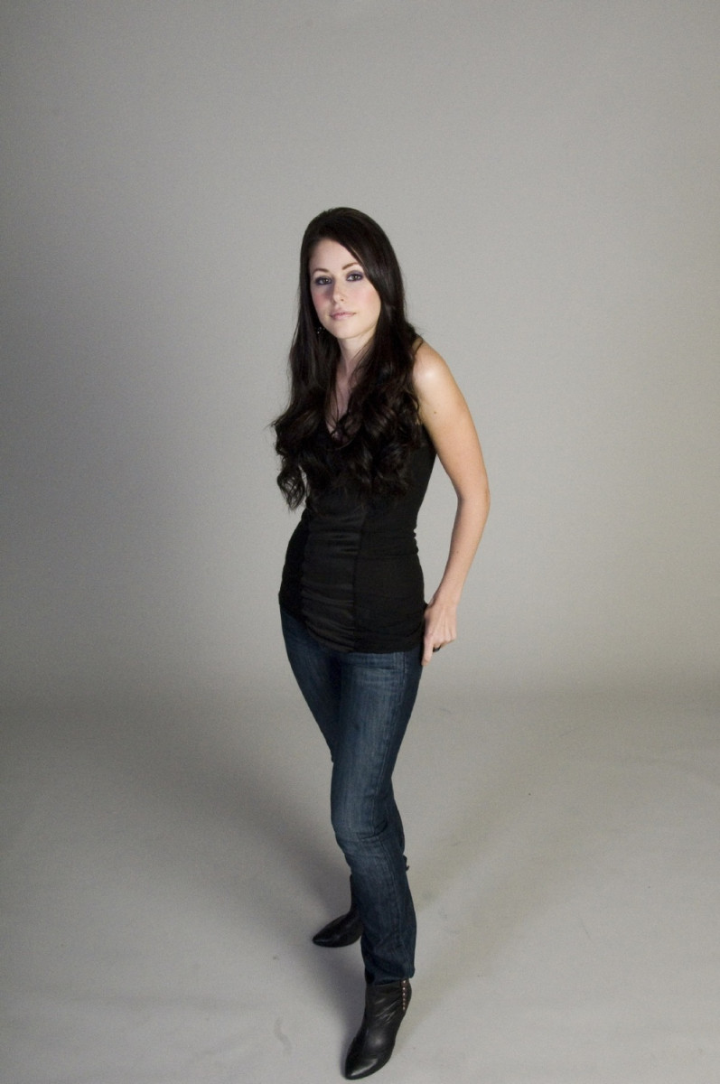 Amanda Crew: pic #288544