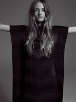 Amanda Norgaard photo #