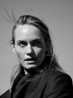 Amber Valletta pic #1361920