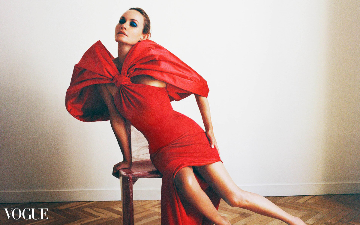 Amber Valletta: pic #1357053