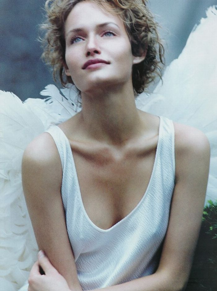 Amber Valletta: pic #168585