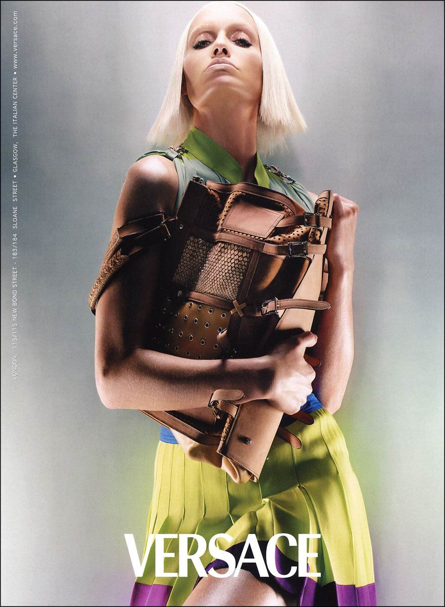 Amber Valletta: pic #23669