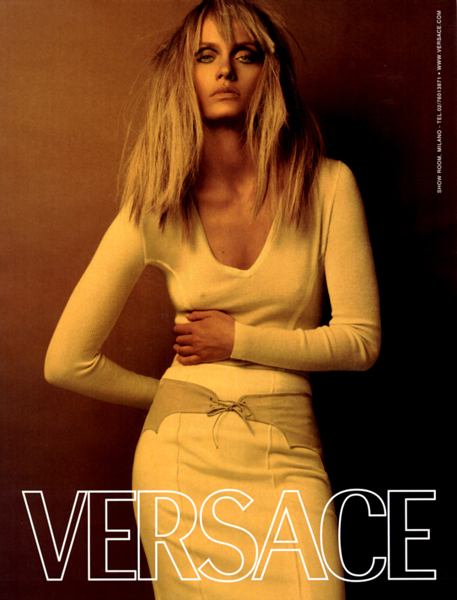 Amber Valletta: pic #7459