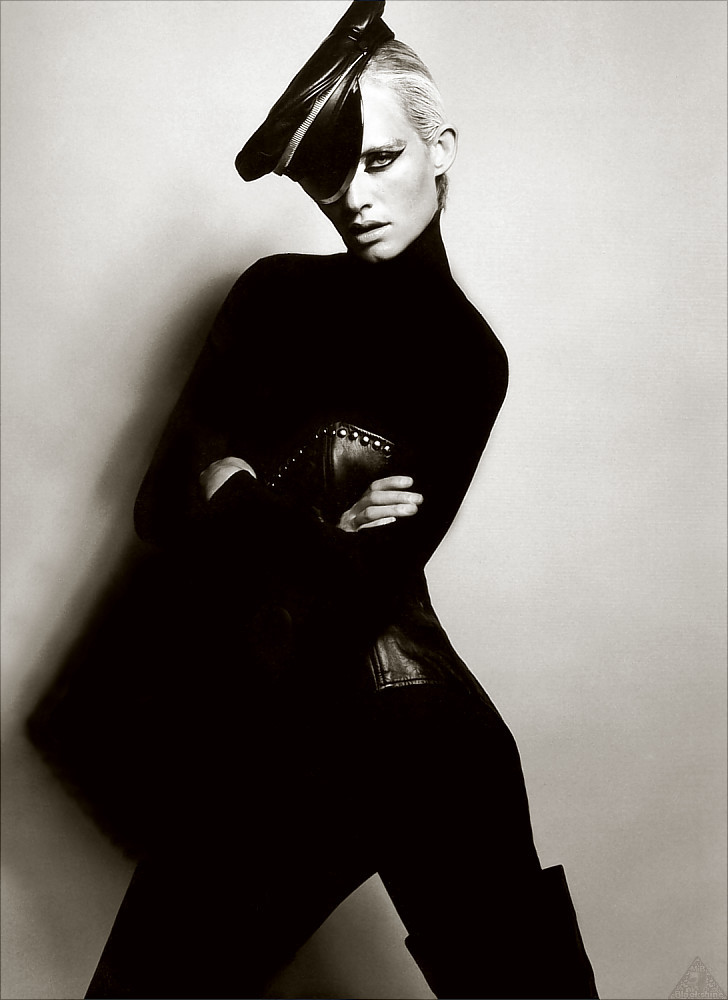 Amber Valletta: pic #4383