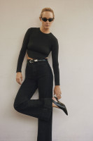 Amber Valletta photo #