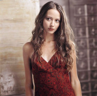 Amy Acker photo #