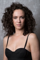 Amy Manson photo #