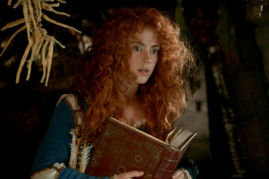 Amy Manson photo #