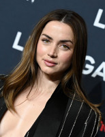 Ana de Armas photo #