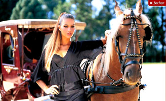 Ana Beatriz Barros photo #