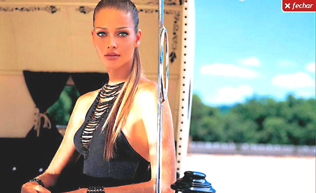 Ana Beatriz Barros: pic #81133