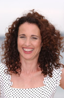 Andie Macdowell photo #