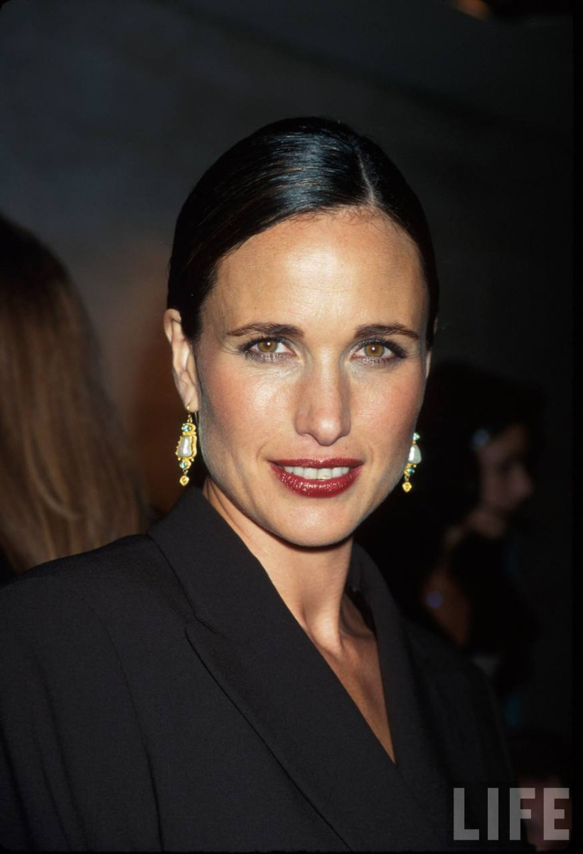 Andie Macdowell: pic #185156