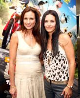 Andie Macdowell photo #