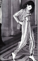 Andie Macdowell photo #