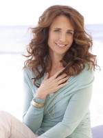 Andie Macdowell photo #