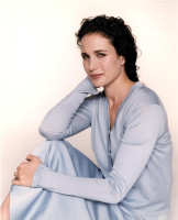 Andie Macdowell photo #