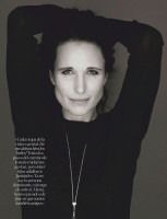 Andie Macdowell photo #