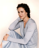 Andie Macdowell photo #