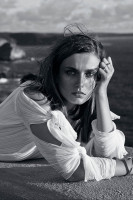 Andreea Diaconu photo #