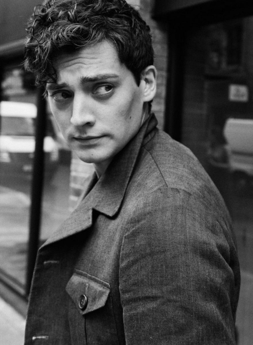 Aneurin Barnard: pic #1300814