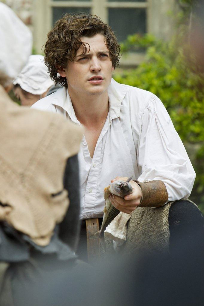 Aneurin Barnard: pic #840034