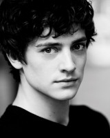 Aneurin Barnard photo #