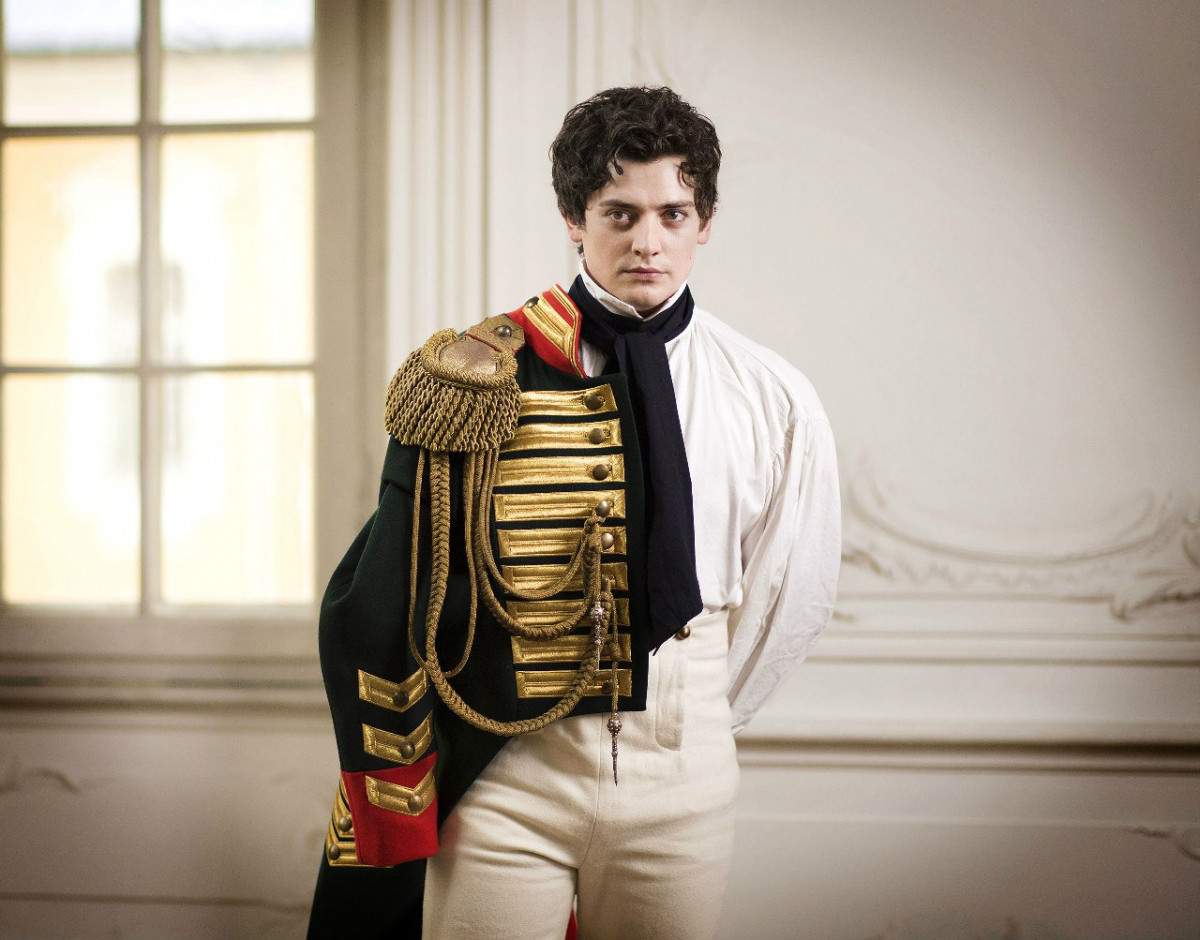 Aneurin Barnard: pic #840309