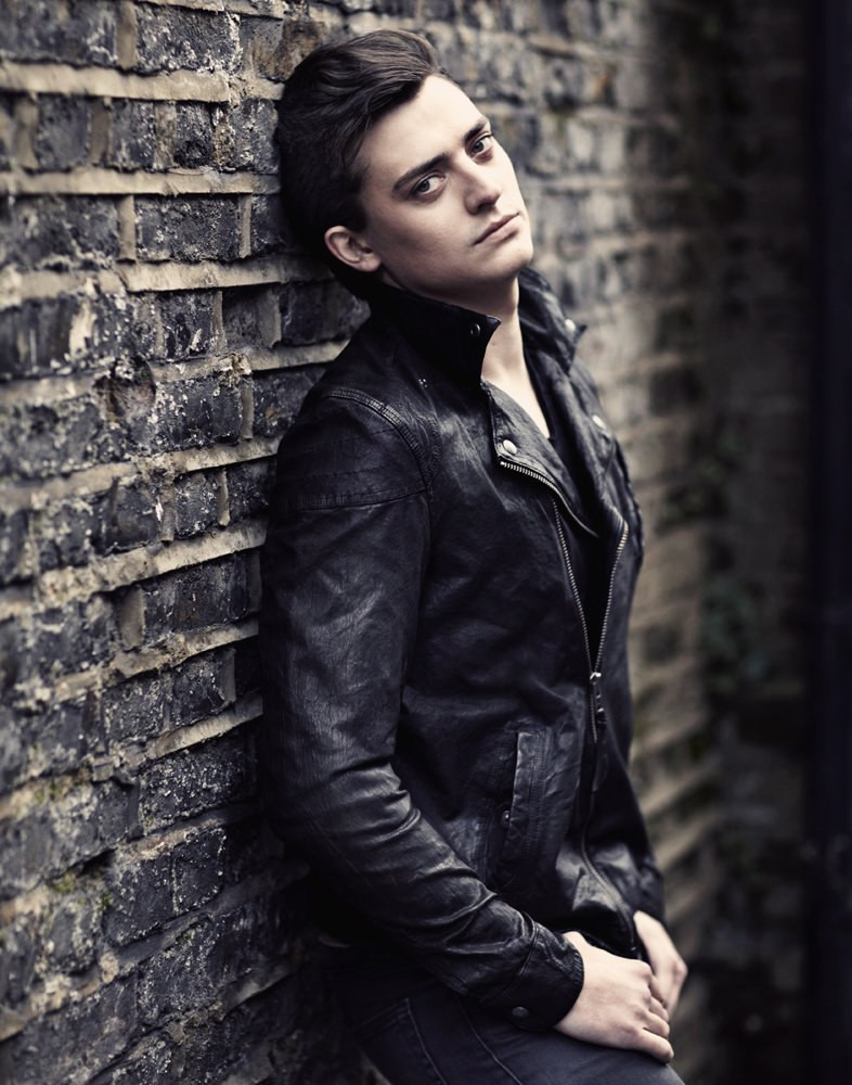 Aneurin Barnard: pic #844885