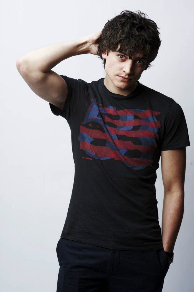 Aneurin Barnard: pic #849983