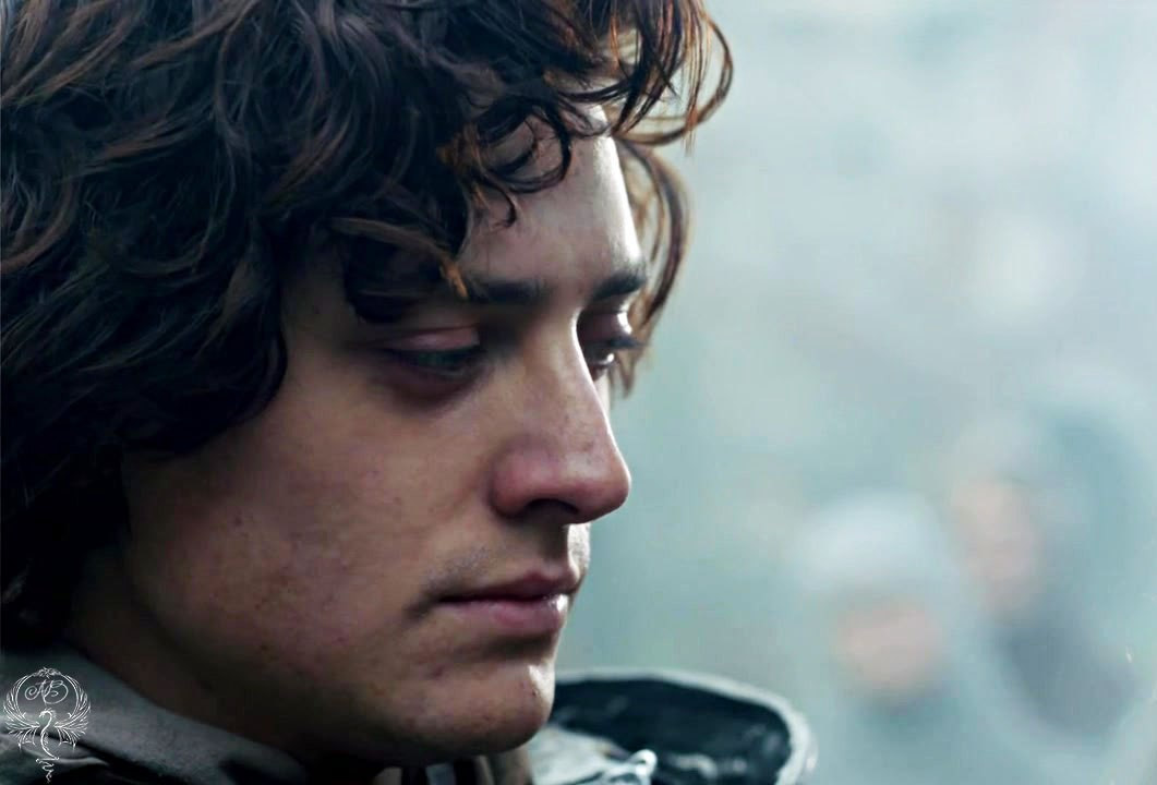 Aneurin Barnard: pic #840432