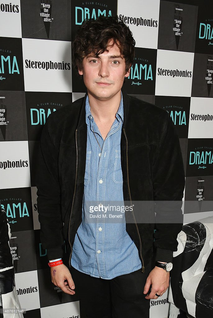 Aneurin Barnard: pic #813460