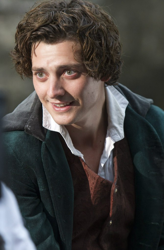 Aneurin Barnard: pic #840037