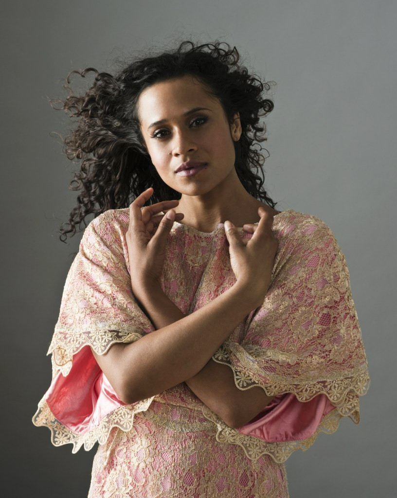 Angel Coulby: pic #596897