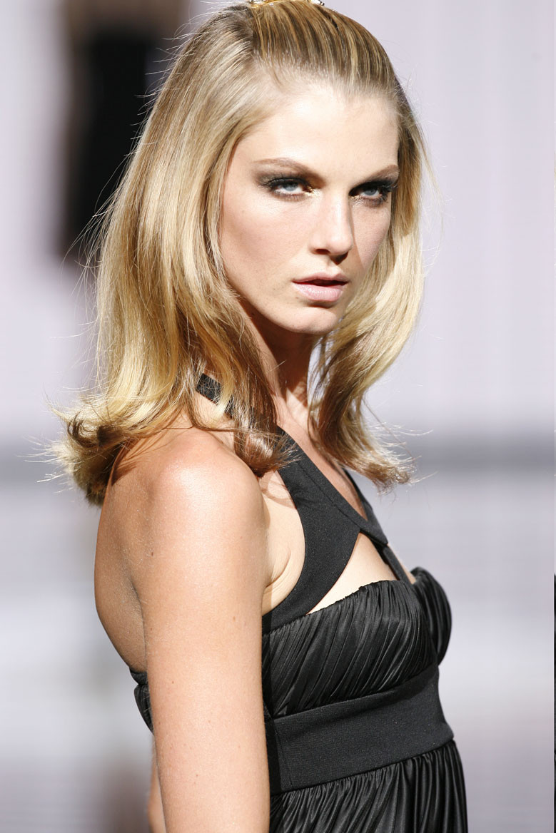 Angela Lindvall: pic #190959