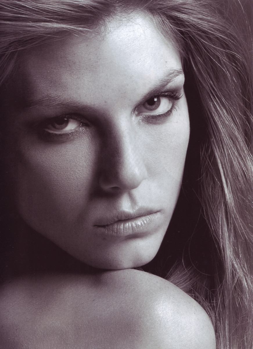 Angela Lindvall: pic #625203