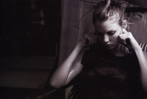 Angela Lindvall photo #