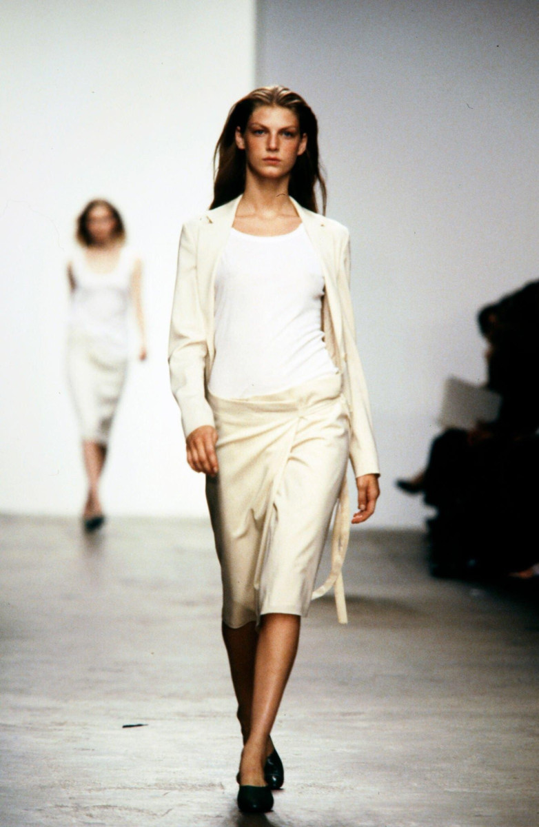 Angela Lindvall: pic #1350234