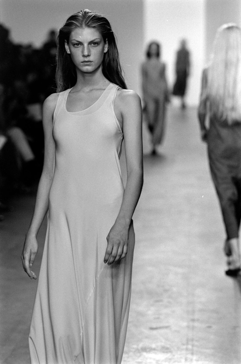 Angela Lindvall: pic #1350233