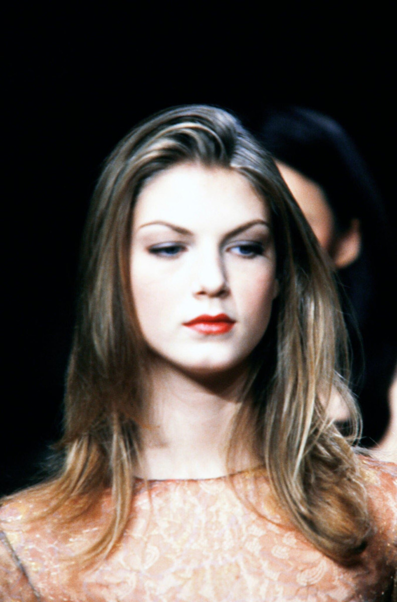 Angela Lindvall: pic #1343789