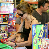 photo 5 in Angelina Jolie gallery [id85857] 2008-05-18