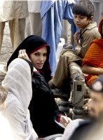 Angelina Jolie photo #