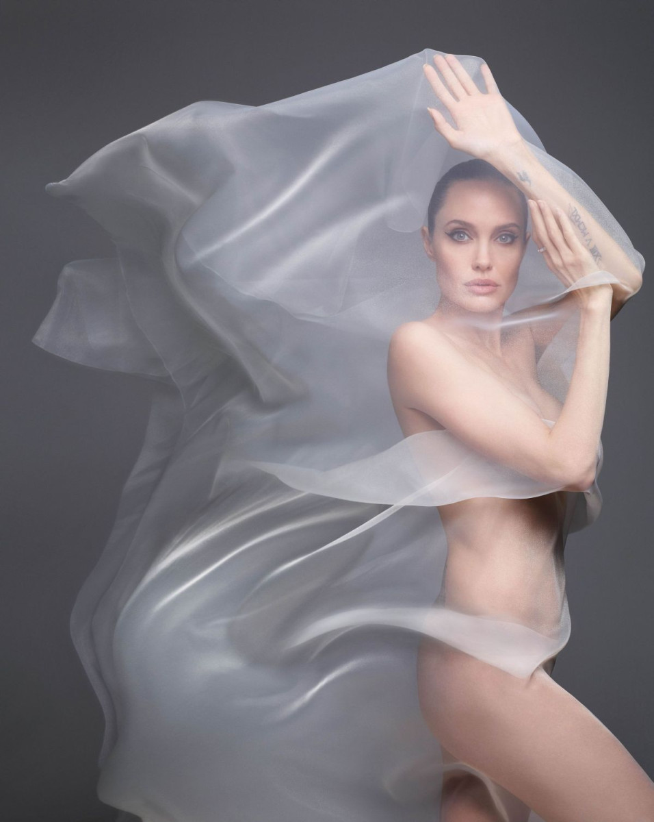 Angelina Jolie: pic #1188673