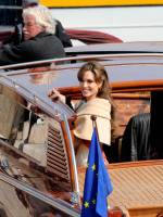 Angelina Jolie photo #