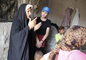 Angelina Jolie photo #