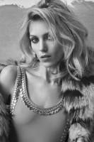 Anja Rubik photo #